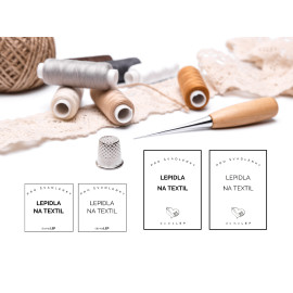 LEPIDLA NA TEXTIL - organizační samolepky od DomaLEP varianta: BÍLÁ - š. 5 cm x v. 5 cm - tučné písmo