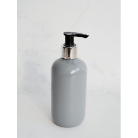 Šedá lahvička BELA 300 ml s černo-stříbrným dávkovačem od DomaLEP.cz